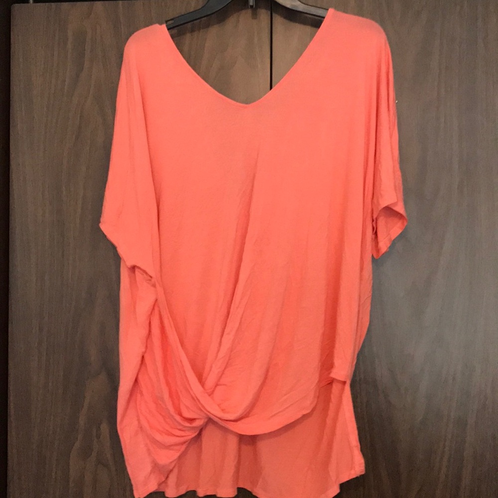 Maurices shirt